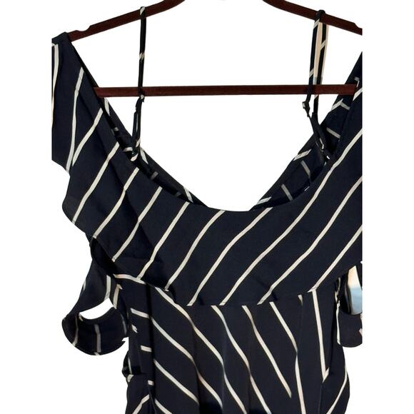 Kendall and Kylie Flowy Sundress New Size Medium - Picture 2 of 10